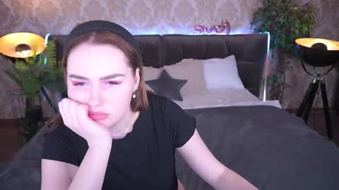 Snapshot of divinejasss chatting on 02.23.25 DivineJasss online show from 02.23.25