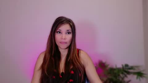 DivineLynn online show from 12.05.24