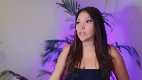 Snapshot of divinelynn chatting on 05.11.26 DivineLynn online show from 05.11.26