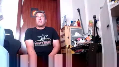 Snapshot of divitimido chatting on 05.20.26 divitimido online show from 05.20.26