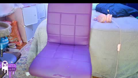 Jade Divyne online show from 12.16.24