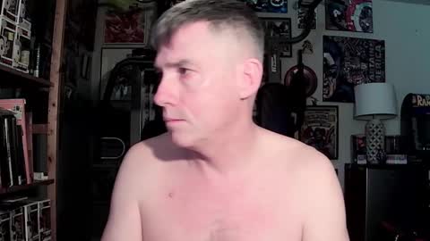 Snapshot of dix_handley_50 chatting on 01.29.25 dix_handley_50 online show from 01.29.25