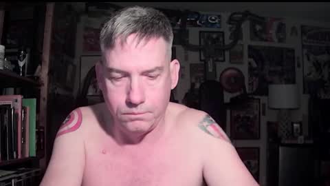 Snapshot of dix_handley_50 chatting on 01.06.26 dix_handley_50 online show from 01.06.26