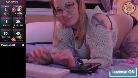 Snapshot of dixie_comanche chatting on 02.28.25 dixie_comanche online show from 02.28.25