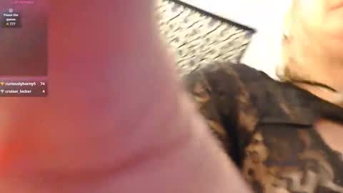 Snapshot of dixie_comanche chatting on 09.27.25 dixie_comanche online show from 09.27.25