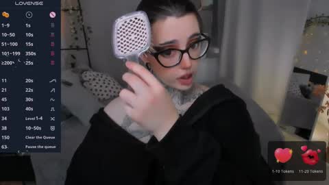dixipixi_ online show from 05.13.26