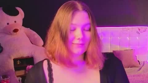 Jenia online show from 11.26.25