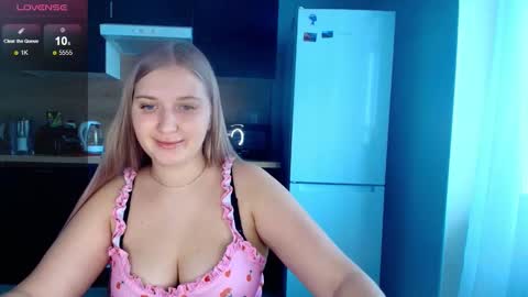 Snapshot of do_u_want_alice chatting on 02.19.26 Alice online show from 02.19.26