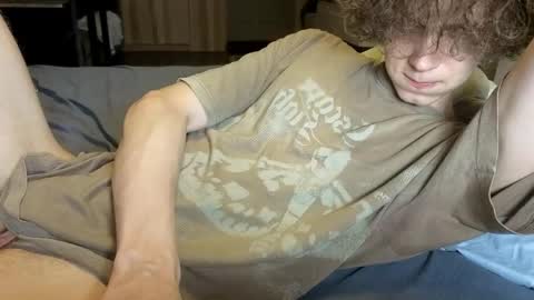 Snapshot of doedeeer chatting on 04.10.26 Alex online show from 04.10.26