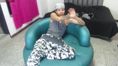 Snapshot of dogan_renz0 chatting on 03.10.26 Dogan online show from 03.10.26