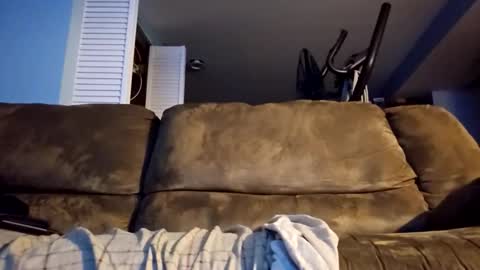 dogbone999081 online show from 12.17.25