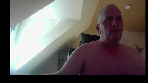 Snapshot of doggy2629 chatting on 04.19.26 doggy2629 online show from 04.19.26