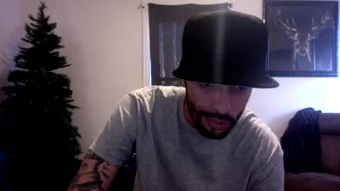 Snapshot of doingmek9 chatting on 12.17.24 doingmek9 online show from 12.17.24