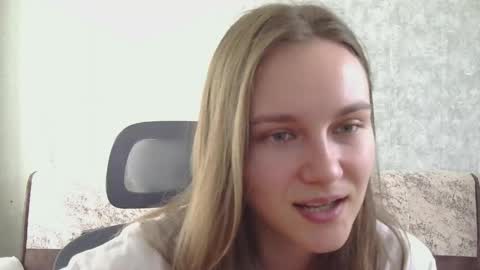 Snapshot of dolcezza_ chatting on 05.22.26 dolcezza_ online show from 05.22.26