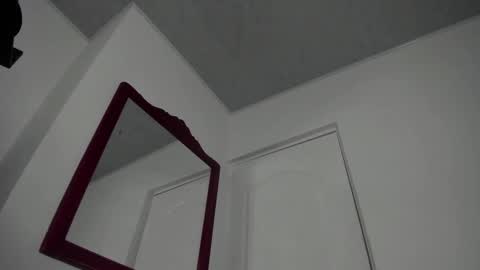 Snapshot of doll10starx chatting on 02.18.25 Ludika Santiago online show from 02.18.25