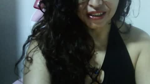 Snapshot of doll78latin chatting on 10.20.25 doll78latin online show from 10.20.25