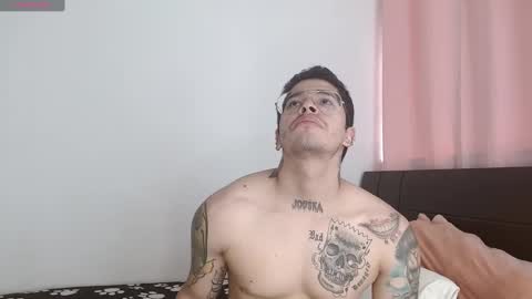 Snapshot of doll_and_sex chatting on 12.19.24 Auro and Santiago online show from 12.19.24