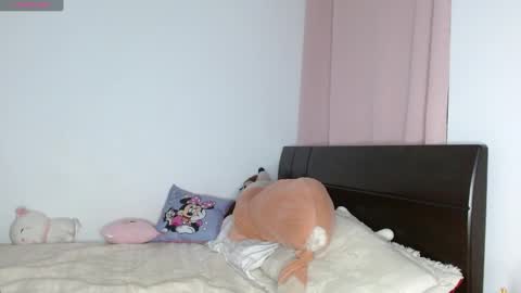Snapshot of doll_and_sex chatting on 12.31.24 Auro and Santiago online show from 12.31.24