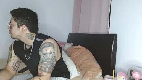 Snapshot of doll_and_sex chatting on 01.23.25 Auro and Santiago online show from 01.23.25