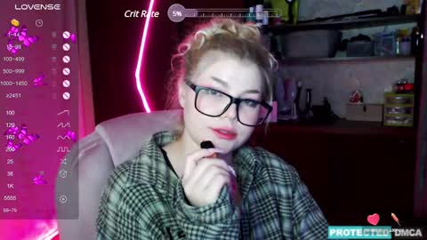 Chloe online show from 12.03.24