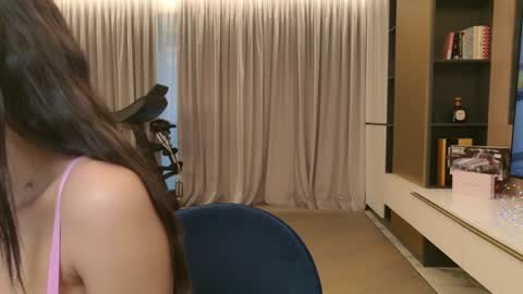 Lexi online show from 02.06.26