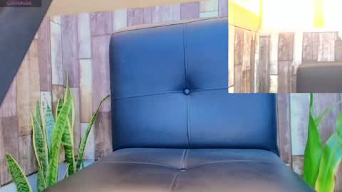 Snapshot of doll_lorenn26 chatting on 05.27.26 doll_lorenn26 online show from 05.27.26