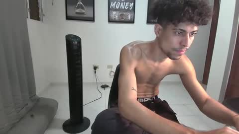 Snapshot of dollarhot30 chatting on 02.01.26 DollarHot30 online show from 02.01.26