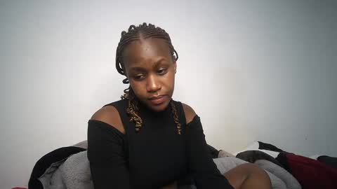 Snapshot of dollberry chatting on 01.26.25 dollberry online show from 01.26.25