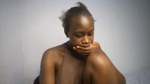 Snapshot of dollberry chatting on 02.17.25 dollberry online show from 02.17.25