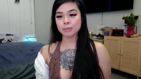 DOLLLFACE online show from 02.05.25