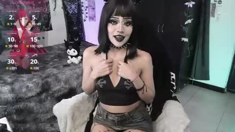Snapshot of dolly_bones chatting on 07.30.26 dolly_bones online show from 07.30.26