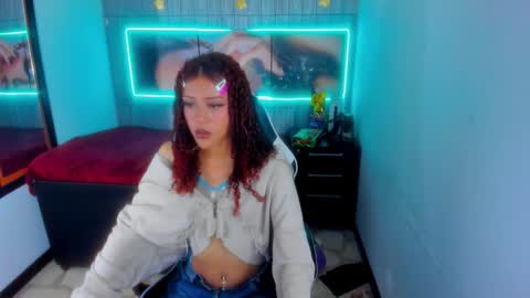 dolly_boob online show from 12.20.25