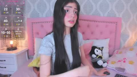 Snapshot of dolly_kitter chatting on 06.05.26 dolly_kitter online show from 06.05.26