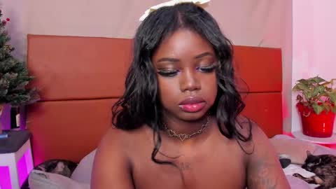 Snapshot of dolly_paige chatting on 12.18.24 emily -- online show from 12.18.24