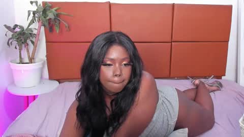 Snapshot of dolly_paige chatting on 03.07.25 emily -- online show from 03.07.25