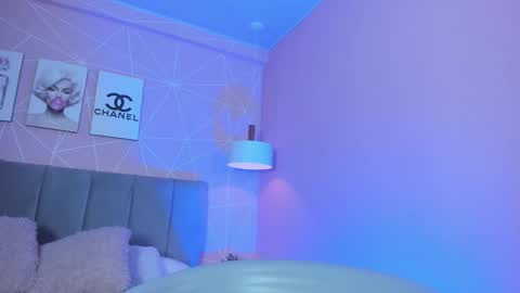 Call me Zoe  online show from 10.31.25