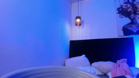 Call me Zoe  online show from 02.18.26