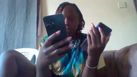 dollyvee online show from 11.20.25