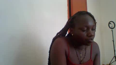 Snapshot of dollyvee chatting on 04.20.26 dollyvee online show from 04.20.26