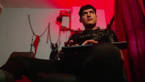 Diego Castell online show from 12.02.25