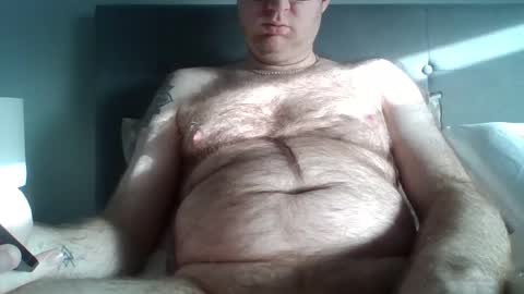 dom91070 online show from 10.15.25