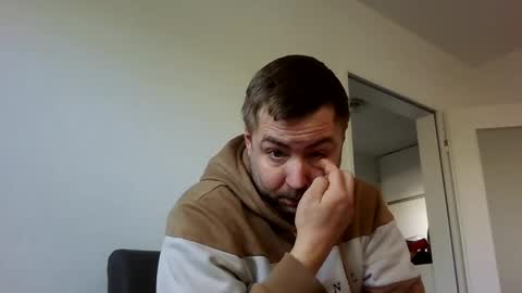 dombio_12 online show from 02.16.25