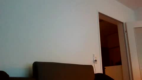 dombio_12 online show from 02.20.25