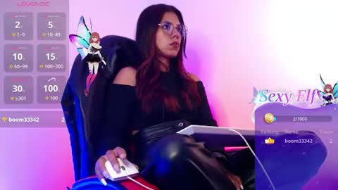 Snapshot of domina_lia chatting on 06.10.26 Domina Lia online show from 06.10.26