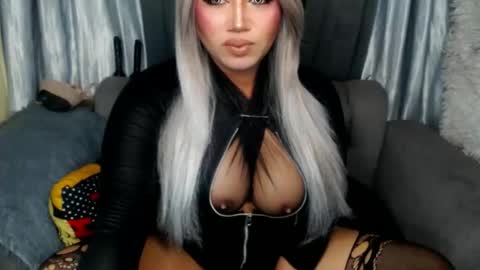 dominant10inchcock online show from 11.05.25