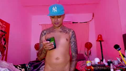 Snapshot of dominant_gay_xxx chatting on 06.21.26 jjhoy online show from 06.21.26