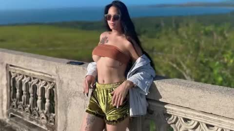 CALL ME BABY BELLA online show from 02.23.25