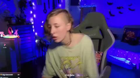 Bigbearnbunnyboy online show from 10.18.25