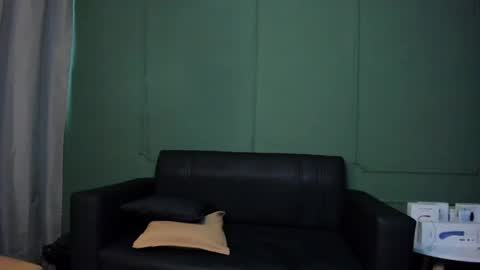 Snapshot of dominc_berry chatting on 04.25.26 Dominc berry online show from 04.25.26