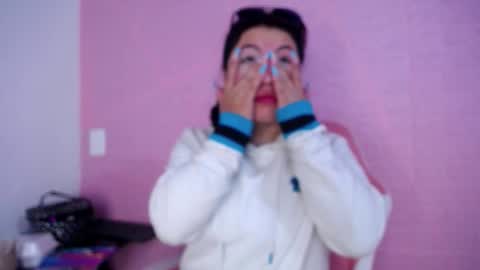 Snapshot of dominic_queen1126 chatting on 10.01.25 online show from 10.01.25